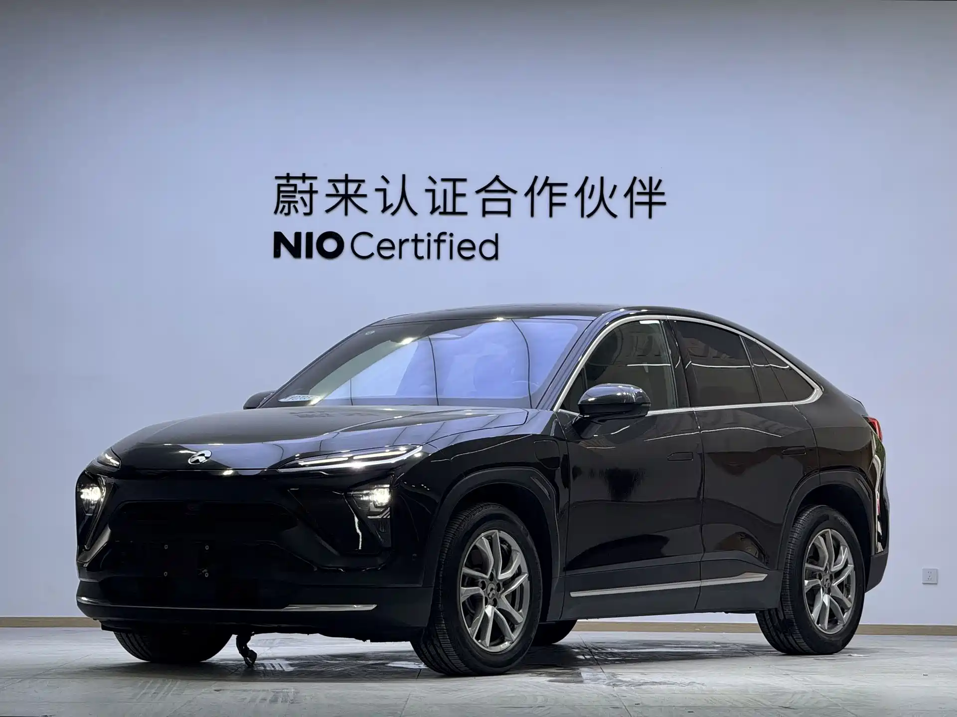 Фото 1 - NIO EC6