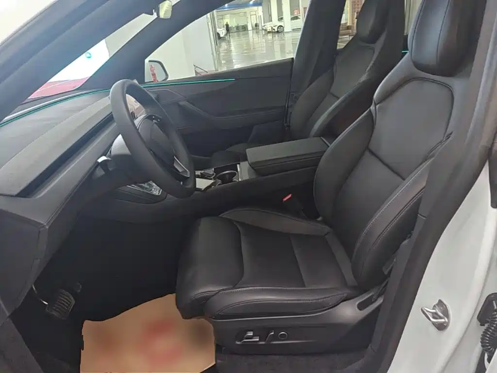 Tesla Model Y L 2025 2025 Facelift Long Range AWD