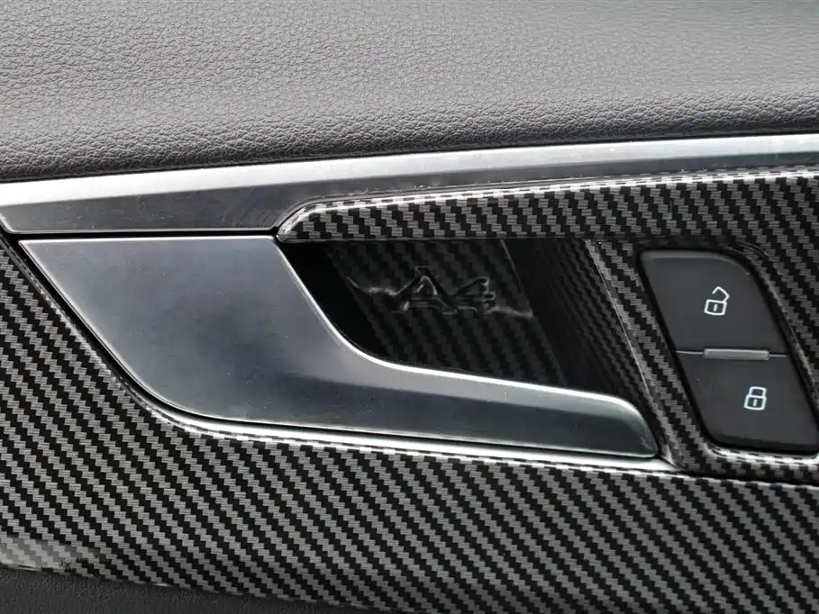 Audi A4L 2020 40 TFSI Luxury Dynamic фото 3