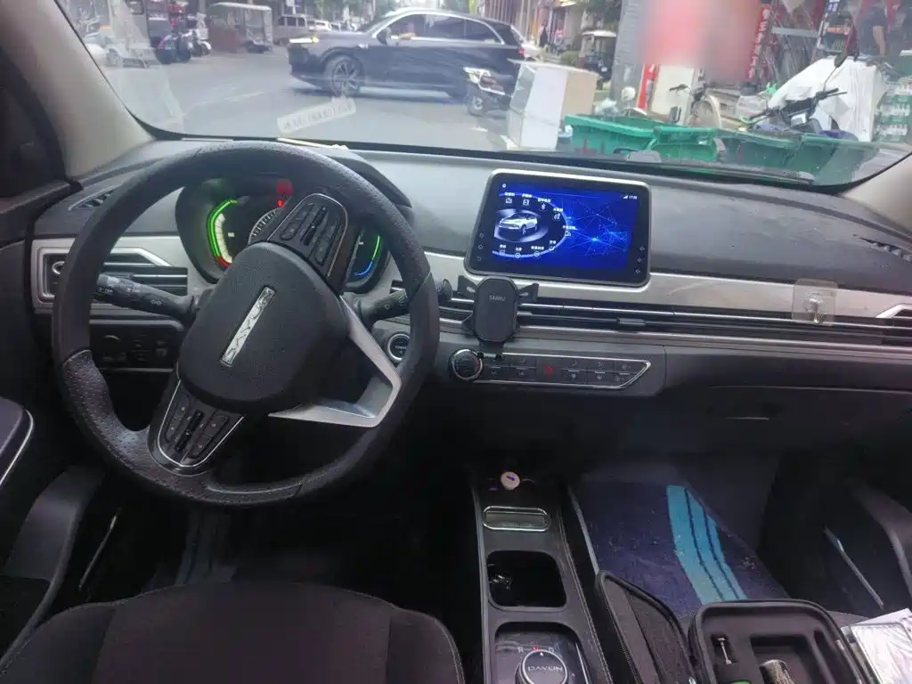 Dayun Yuehu 2024 2022 30.66kWh 2WD Standard Edition