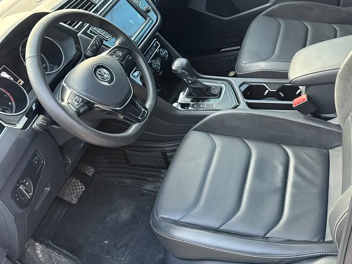 Volkswagen Tiguan L 2017 330TSI Automatic 2WD Luxury Edition фото 8