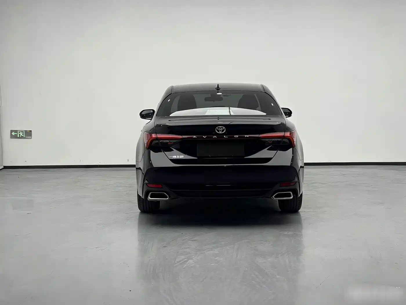 Toyota Avalon 2023 2.0L Premium Selection фото 6