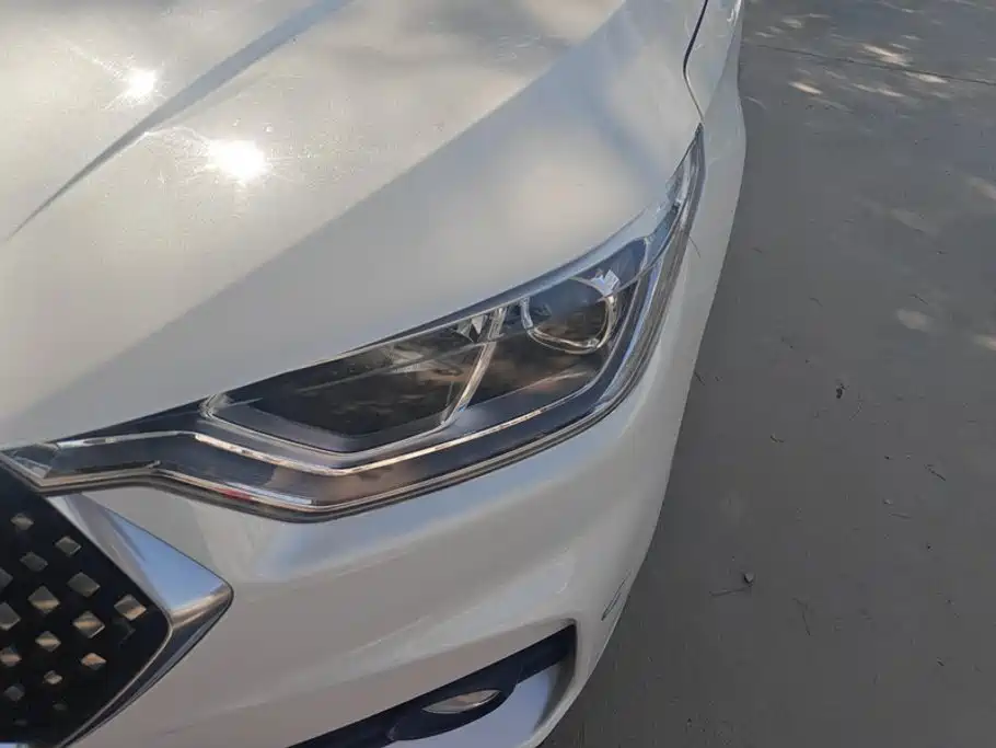 2020 Baojun RC-6