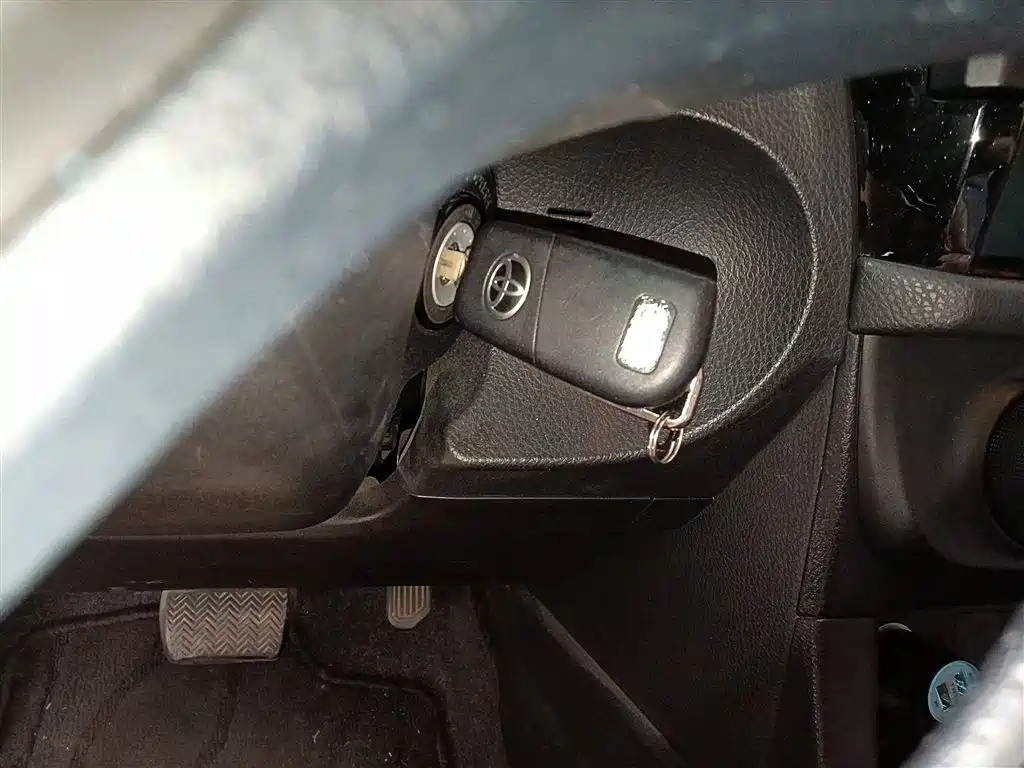 Toyota Levin 2014 1.8GS CVT Elite Edition фото 17
