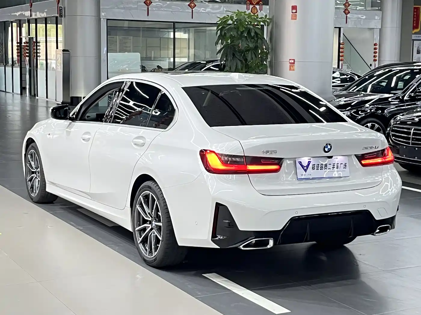 BMW 3-SERIES
