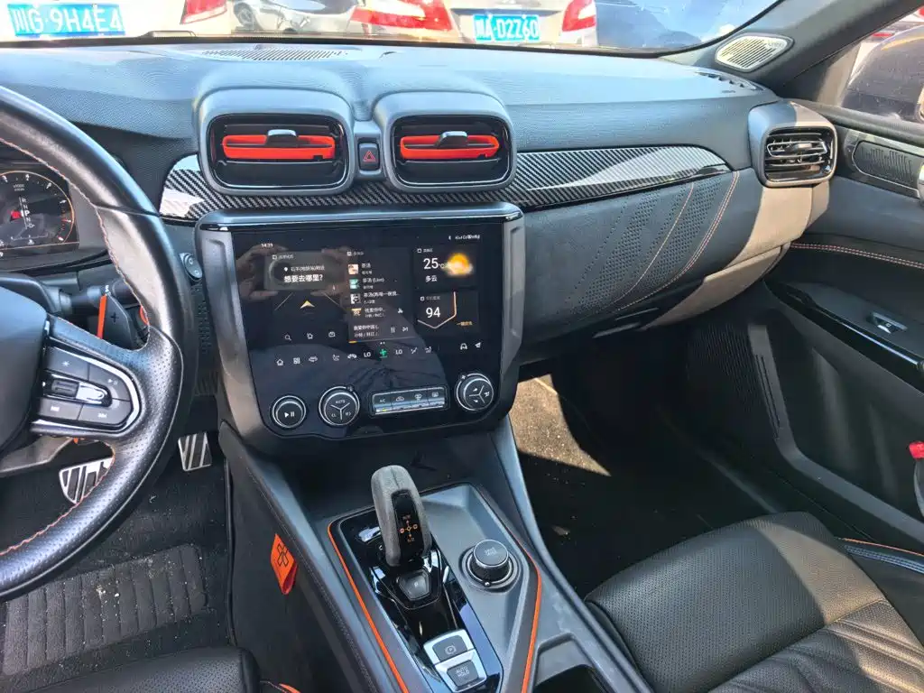 Lynk & Co 02 Hatchback 2021 2021 2.0TD Halo Driving Control Package Edition