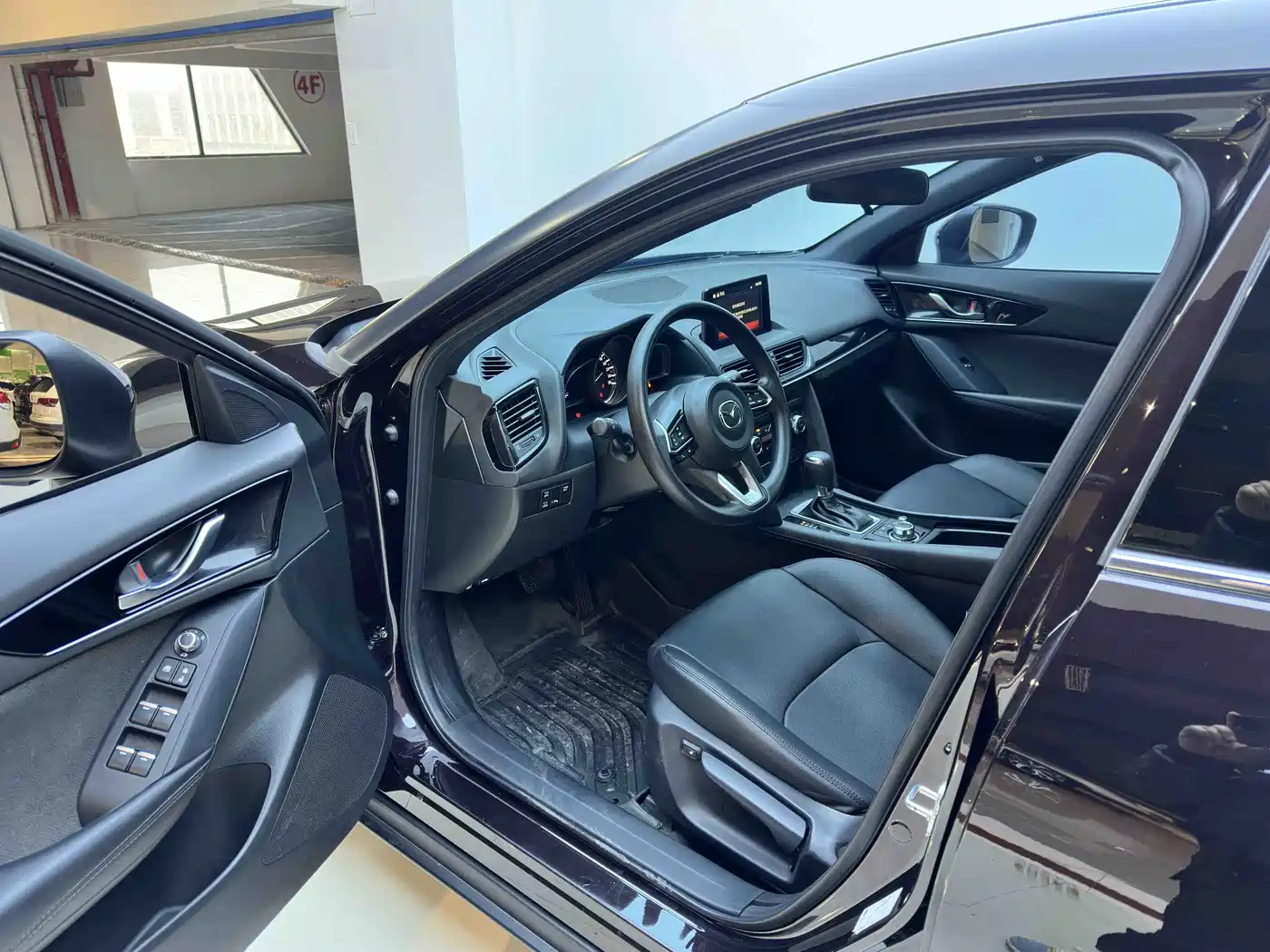 MAZDA CX-4