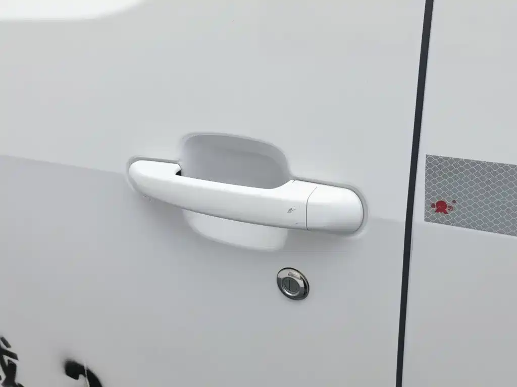 Wuling Motors Wuling Yangguang 2025 2024 300km Practical Enclosed Window Version 60kW