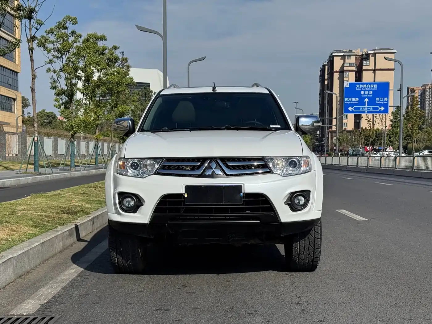 Mitsubishi Pajero Sport 2013 3.0L Automatic 4WD Flagship фото 2