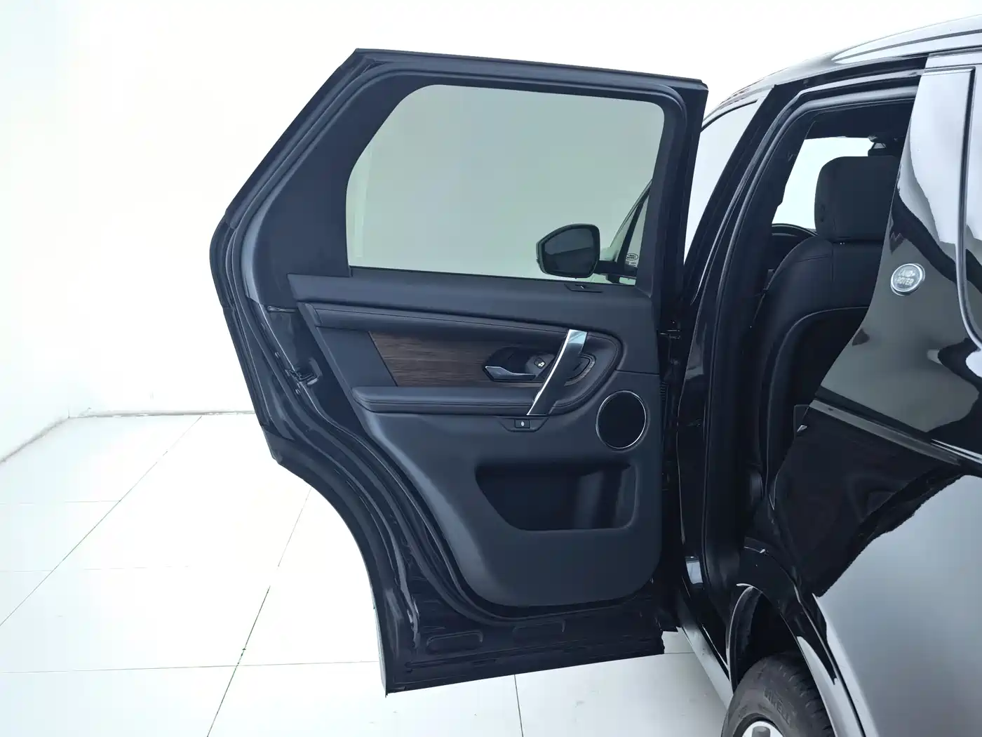 Land Rover Discovery Sport 2020 249PS R-Dynamic Performance Tech 7-seater фото 18
