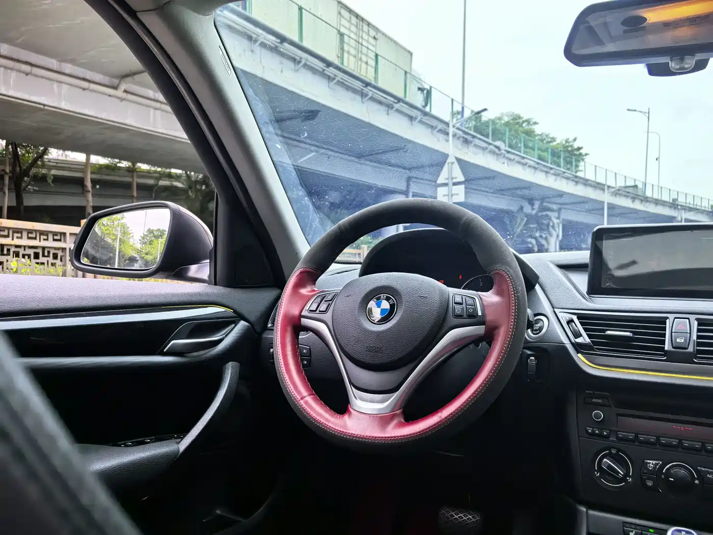 Фото 21 - BMW X1