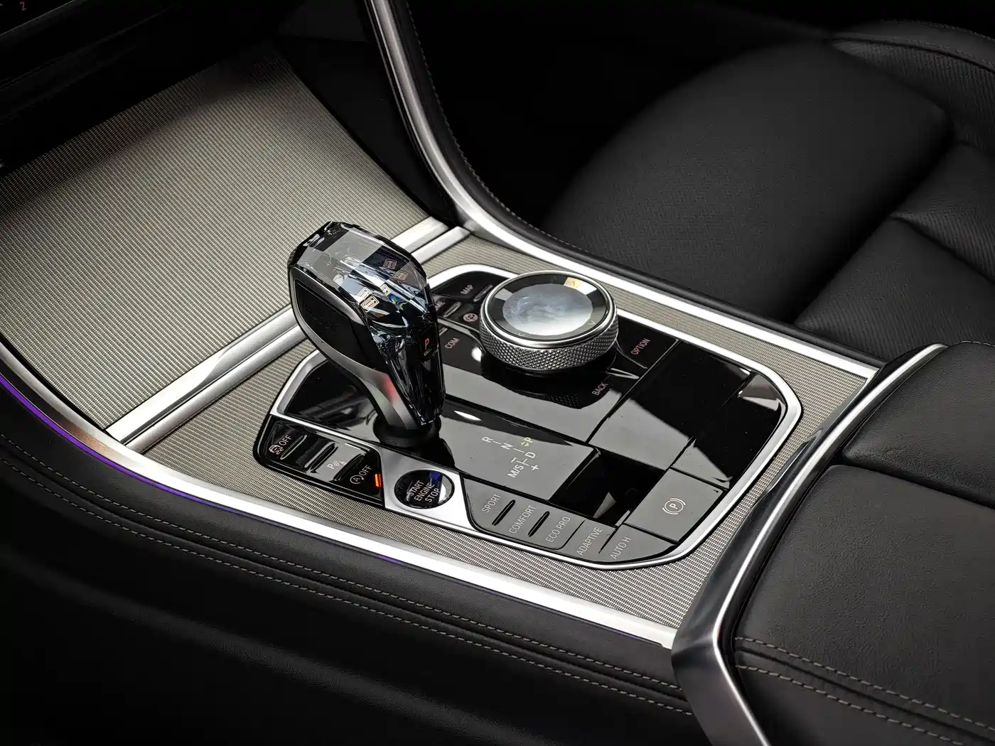 BMW 8 Series 2019 840i Coupe M Sport Package фото 9