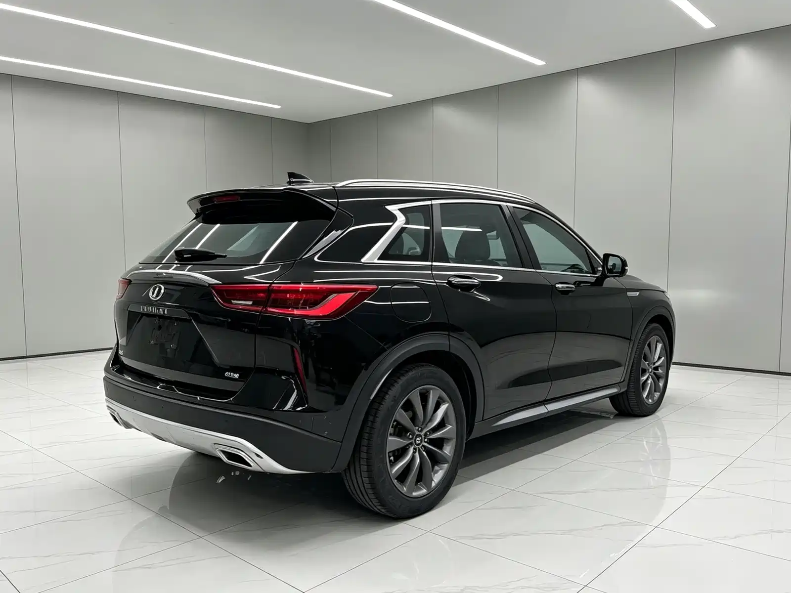 Фото 14 - Infiniti QX50
