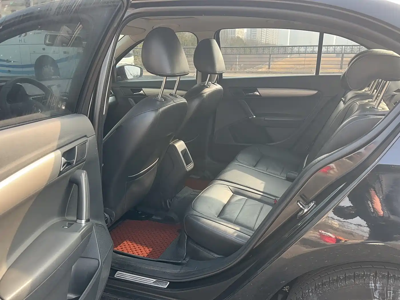 Volkswagen Lavida 2013 1.6L Manual Comfort Edition фото 11