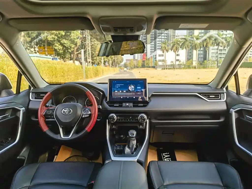 Toyota Wildlander 2022 2.0L CVT AWD Luxury Edition фото 8