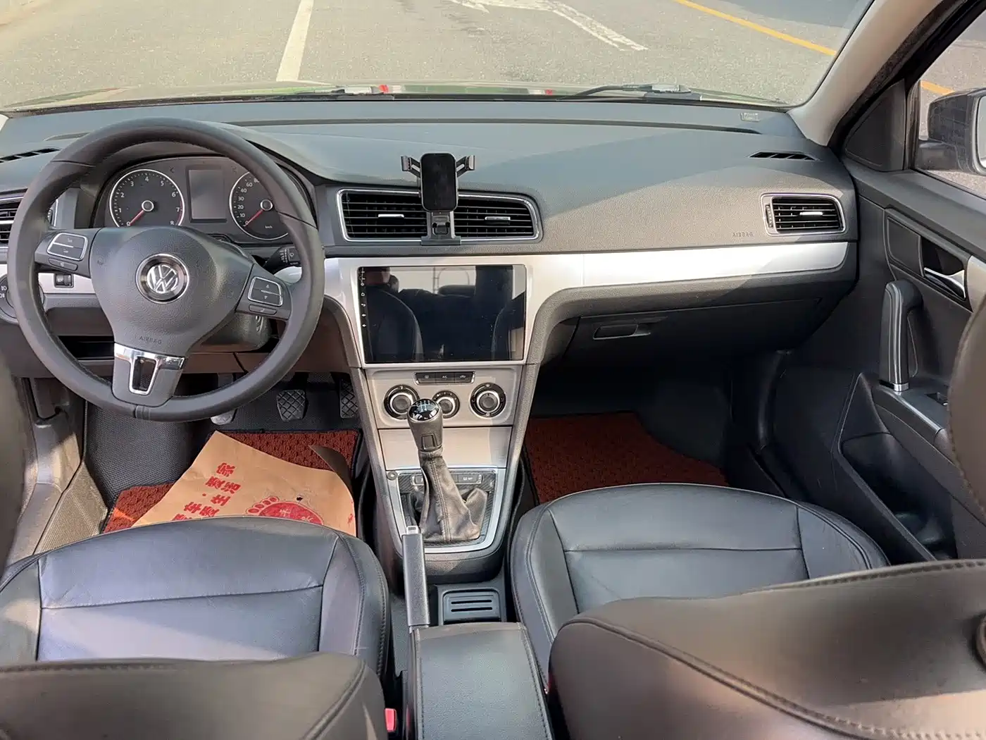 Volkswagen Lavida 2013 1.6L Manual Comfort Edition фото 13