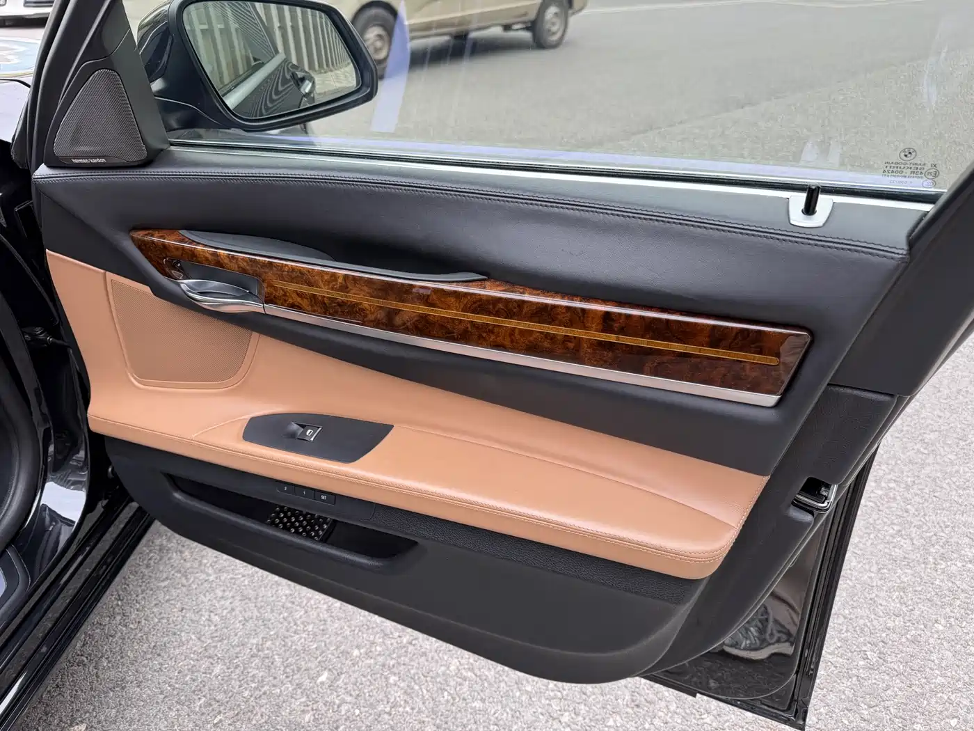BMW 7 Series 2013 Model 760Li фото 15