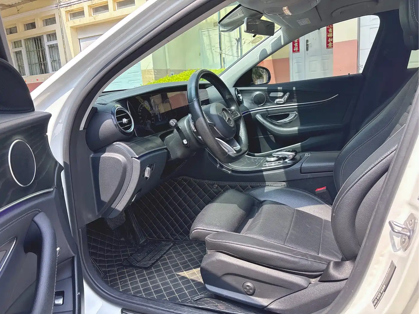 Mercedes-Benz E-Class 2017 E 200 L Sport 4MATIC фото 6