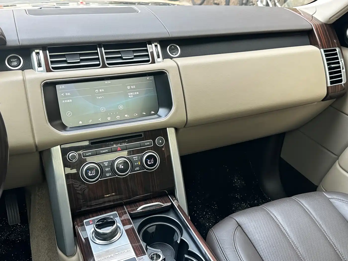Land Rover Range Rover 2017 3.0 SC V6 Vogue фото 18