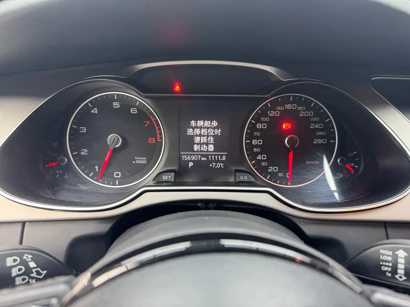 Audi A4L 2013 35 TFSI Automatic Standard фото 8