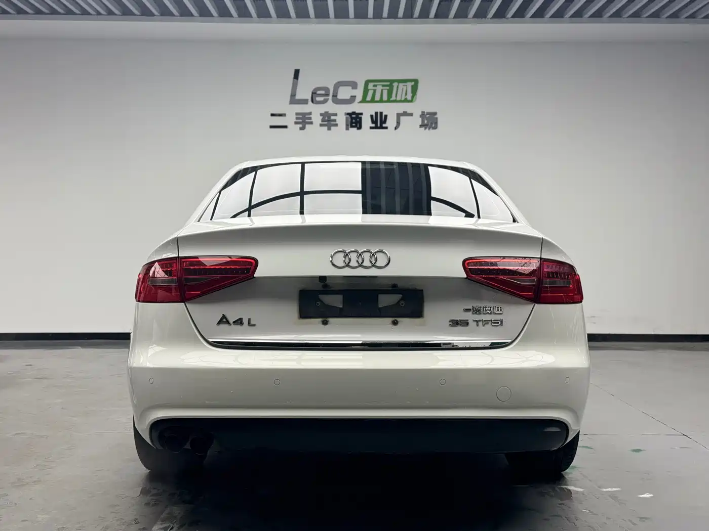 Audi A4L 2013 35 TFSI Automatic Standard фото 5