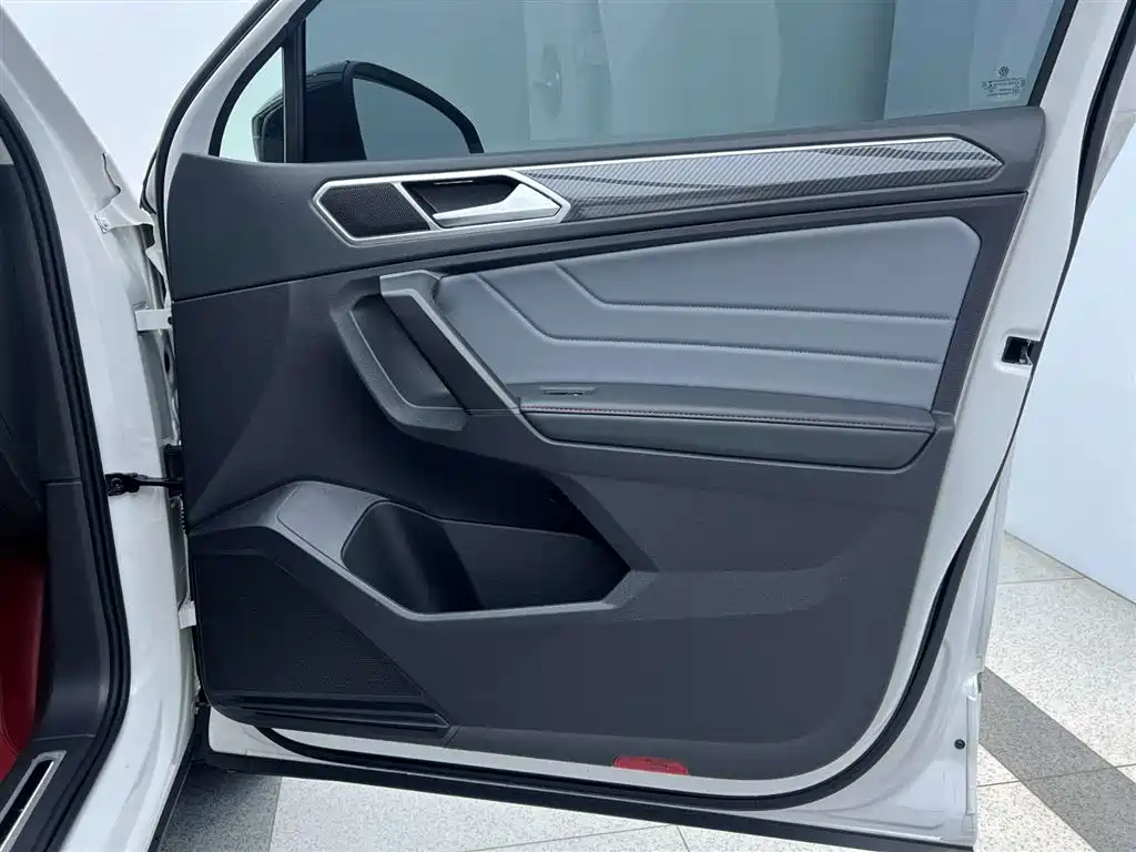 Volkswagen Tiguan X 2022 330TSI 2WD Flagship Edition фото 30