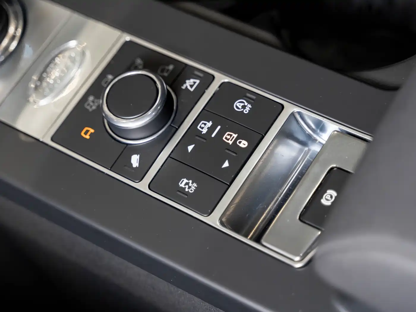 Land Rover Discovery 2020 3.0 SC V6 30th Anniversary Special Edition фото 16