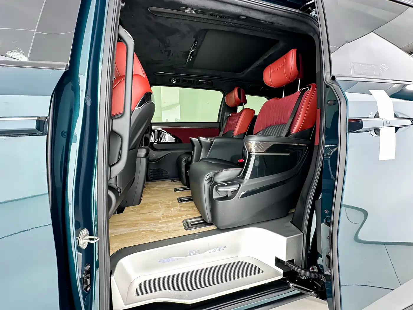 GAC Trumpchi Trumpchi M8 2023 Model Master Series Hybrid Ultimate Edition фото 13