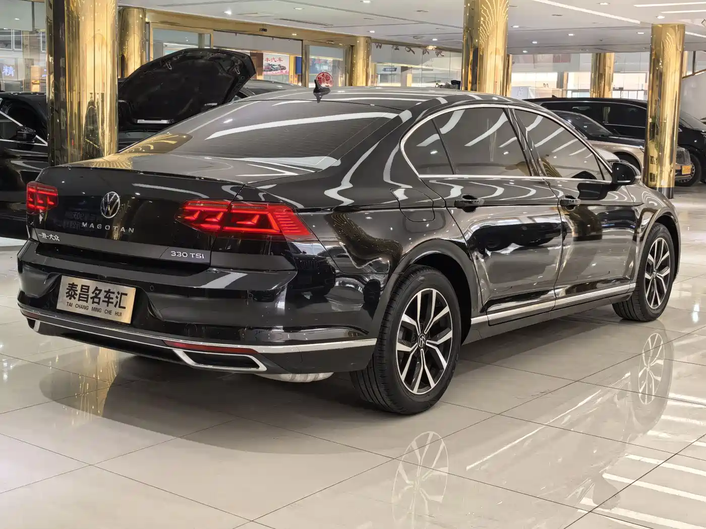 Volkswagen Magotan 2020 330TSI DSG Leading фото 5