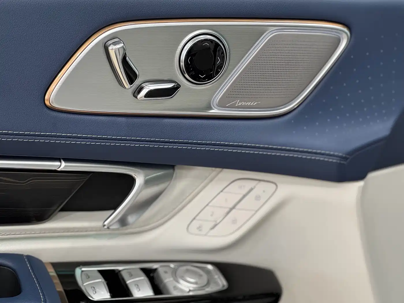 Buick Century 2023 2023 2.0T 6-Seat World Edition