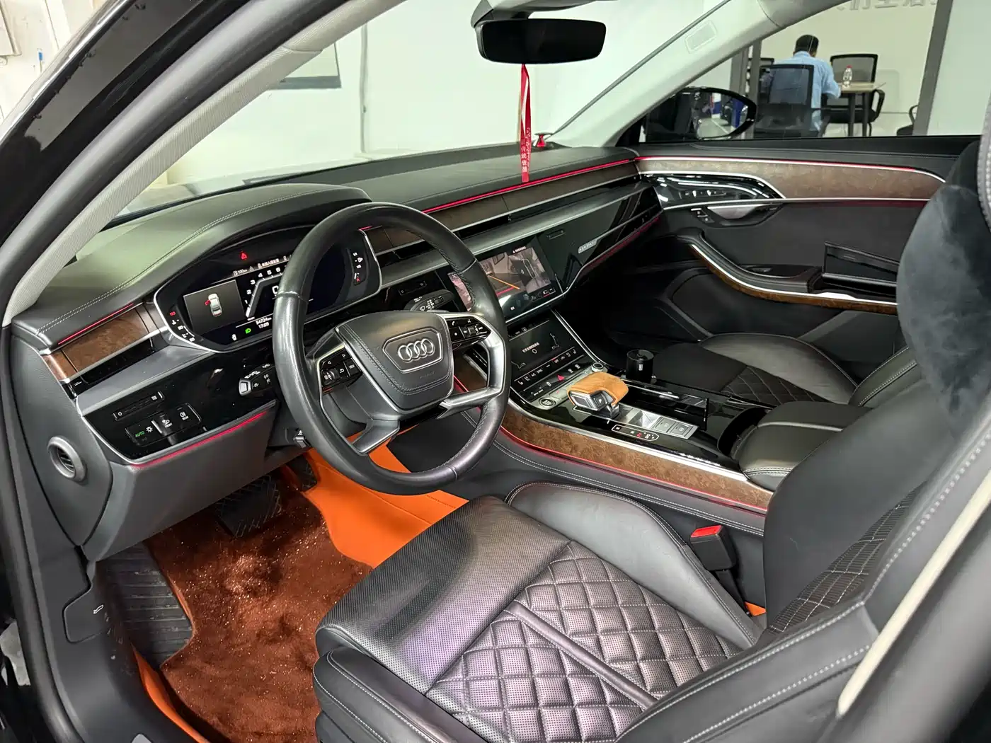 Audi A8 2023 A8L 50 TFSI quattro Premium фото 17