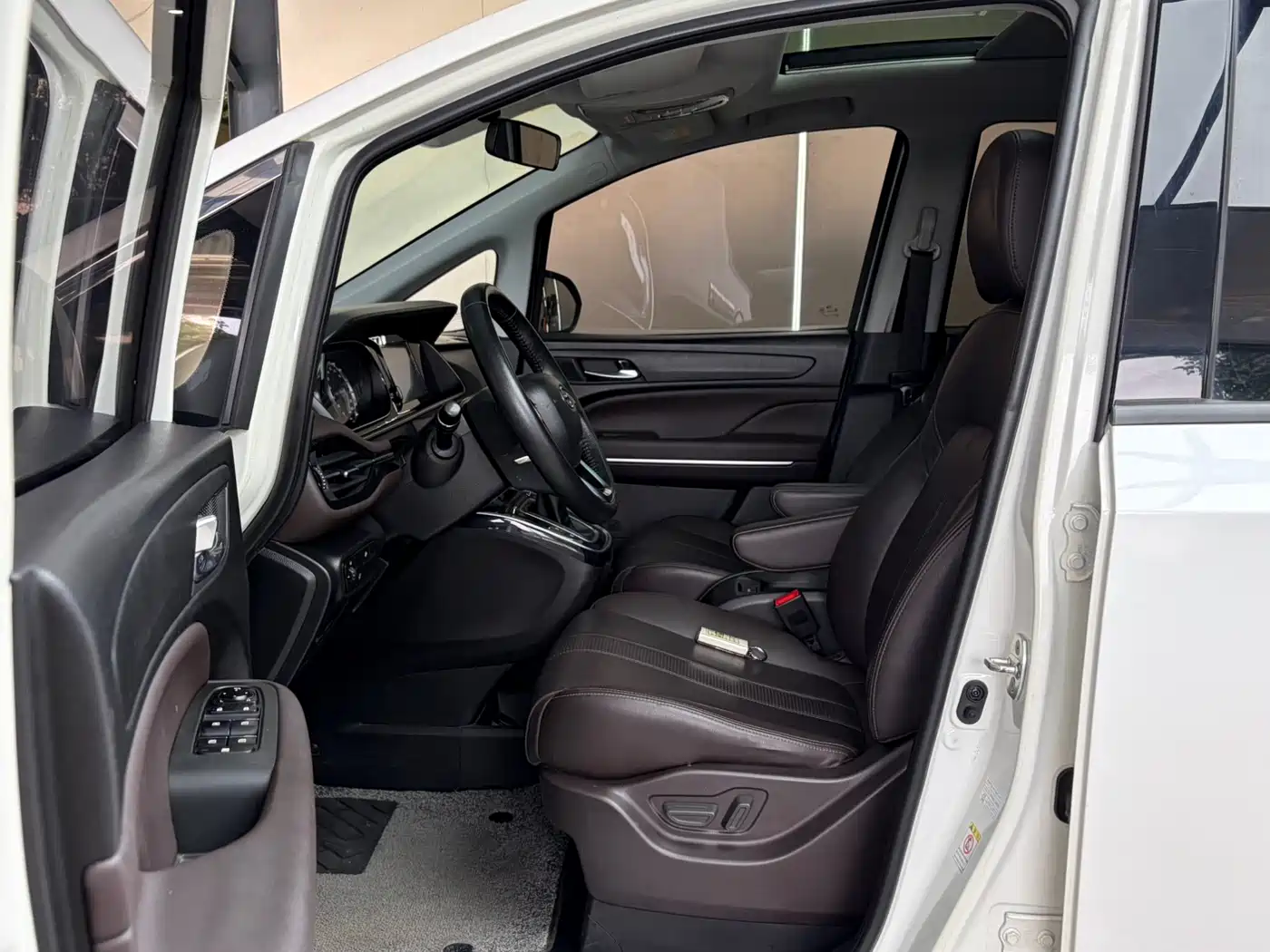 GAC Trumpchi Trumpchi M6 2019 270T DCT Premium Edition (6-seater) (China VI) фото 8