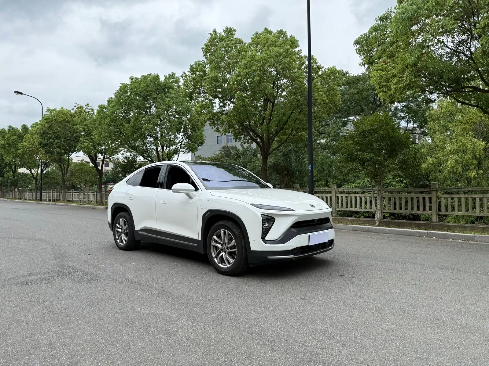 Фото 3 - NIO EC6