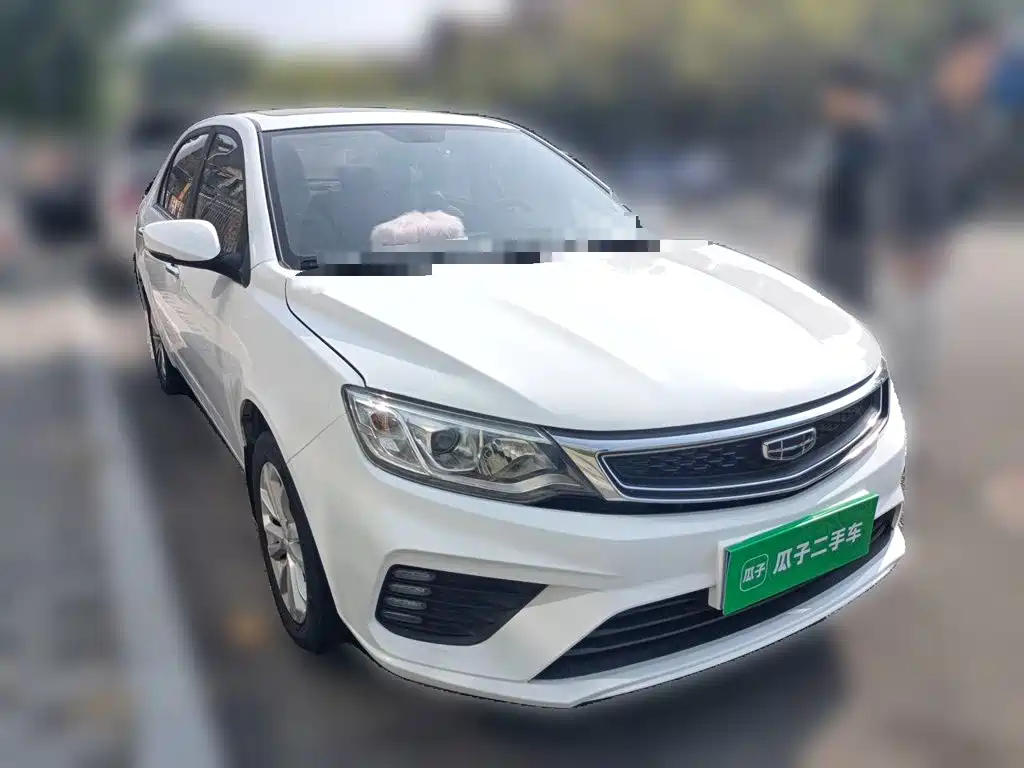 Фото 3 - Geely Vision
