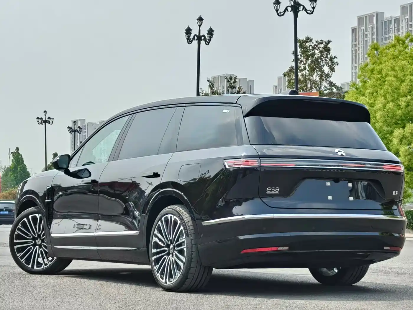 NIO NIO ES8