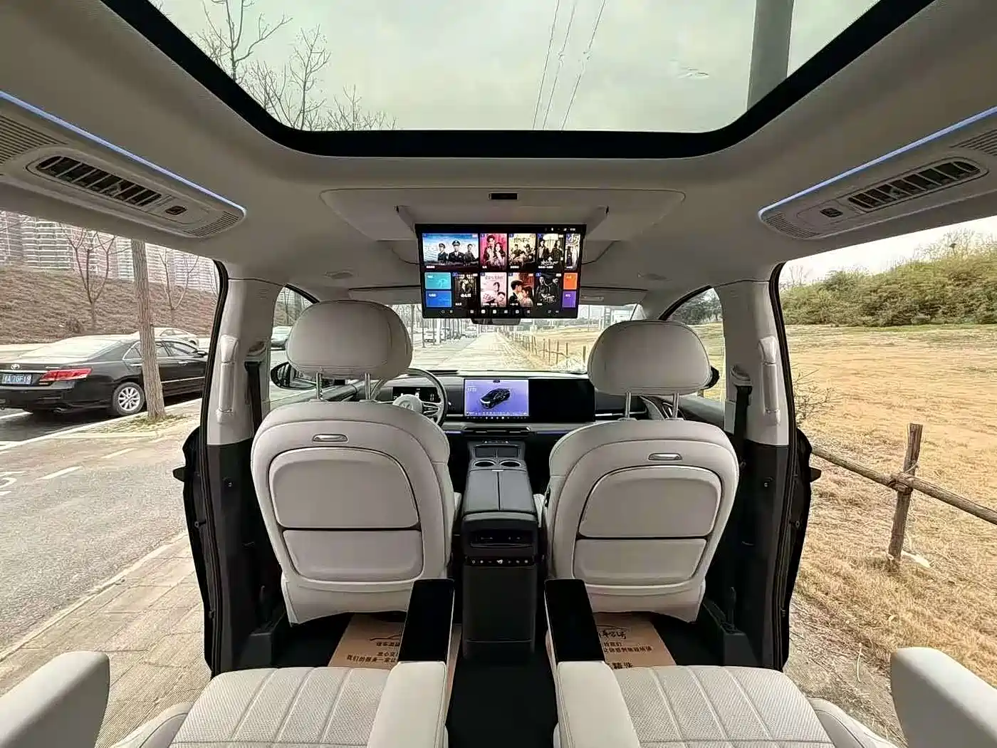 Voyah Auto Voyah Dreamer 2025 PHEV 4WD Kunpeng Premium Edition фото 5