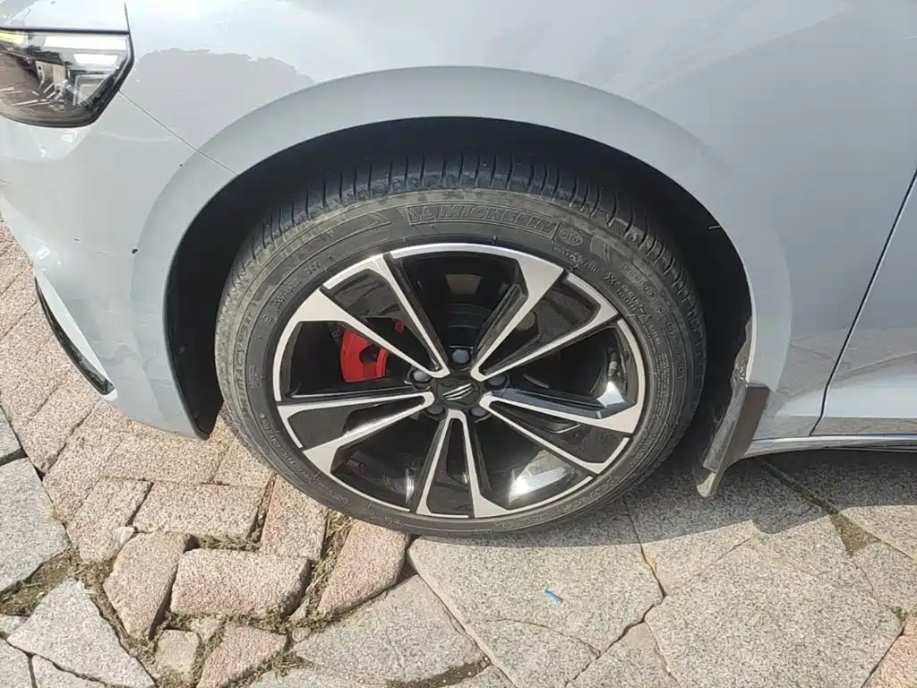 Geely Preface 2021 2021 2.0TD Space-Time Bright Moon