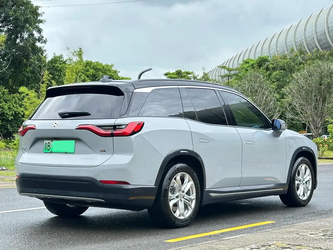 NIO ES8 2019 2018 355KM Base Model 7-Seater Version