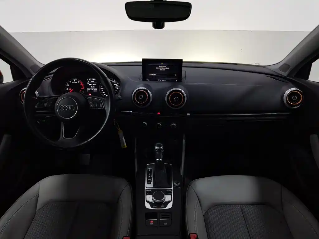 Фото 5 - Audi A3