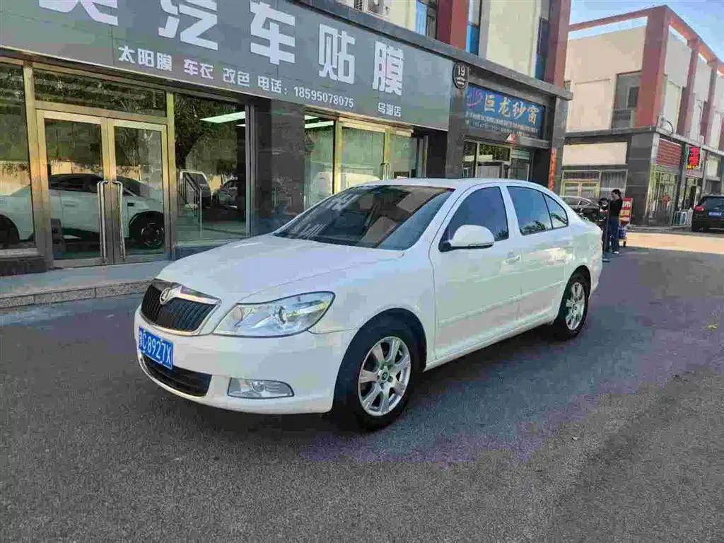 Фото 1 - Škoda Octavia