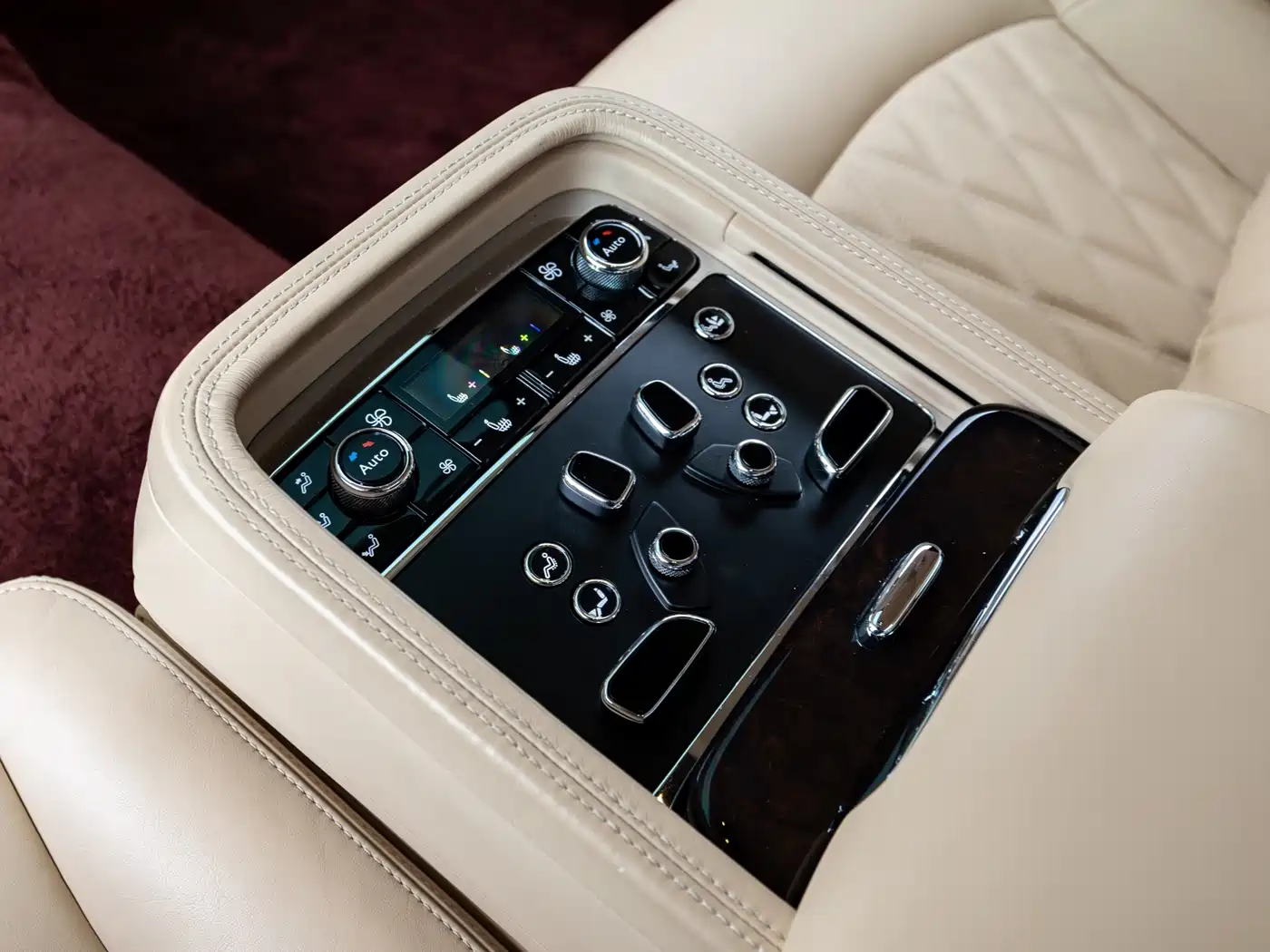 Bentley Mulsanne 2017 6.8T Long Wheelbase фото 13