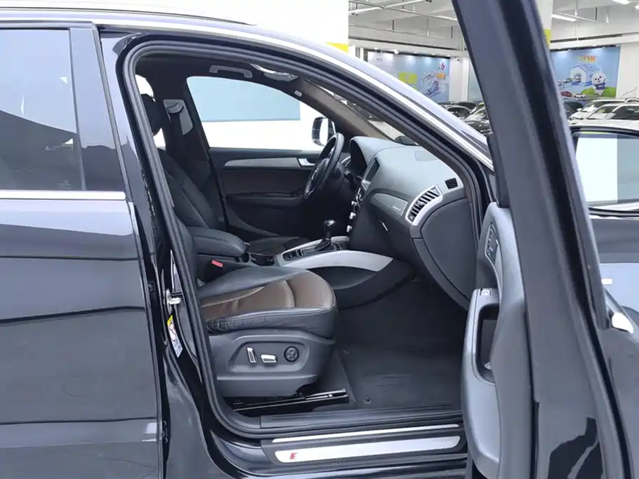 Audi Q5 2018 2017 Plus 40 TFSI Progressive