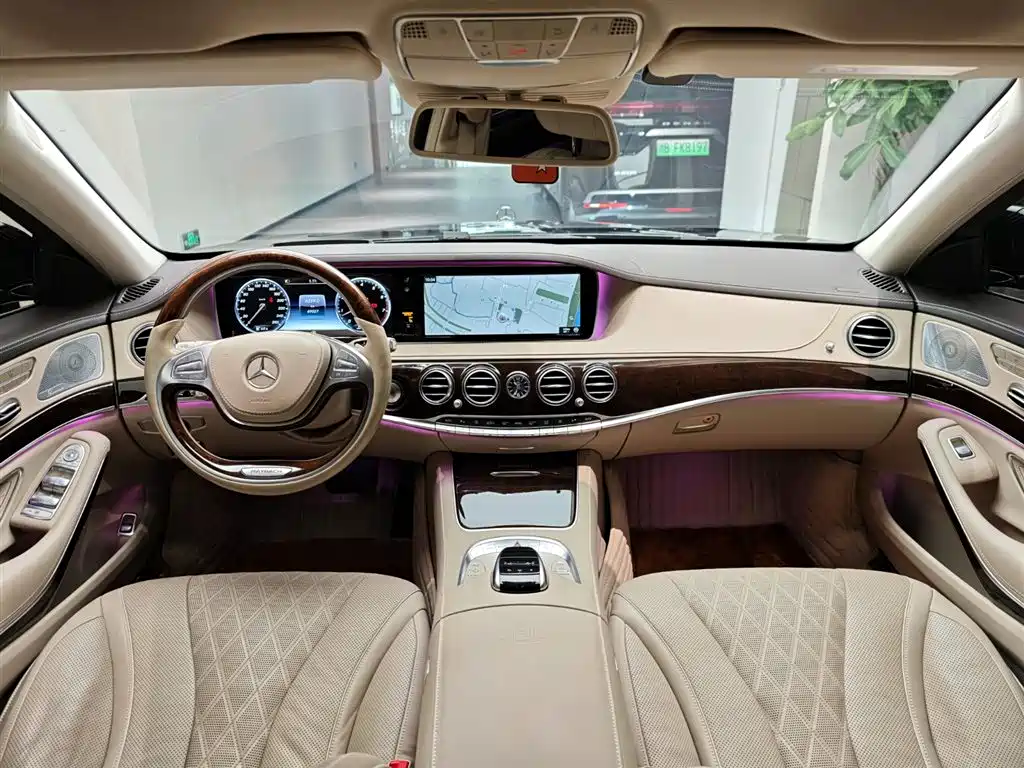 Mercedes-Benz Maybach S-Class 2015 S 500 4MATIC фото 13