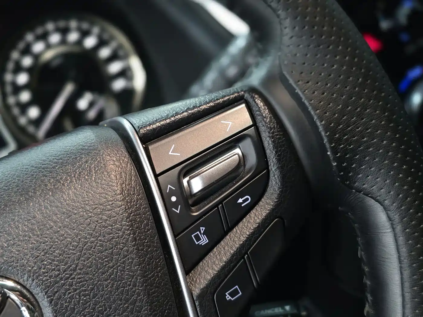 Toyota Alphard 2018 Facelift 3.5L Premium Edition фото 6
