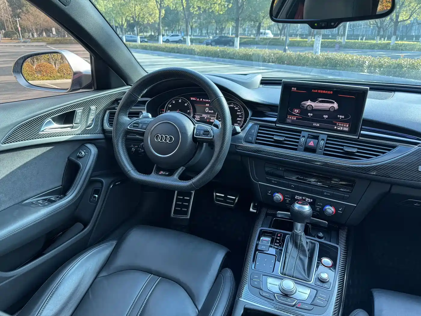 Audi RS 6 2016 RS 6 4.0T Avant фото 6
