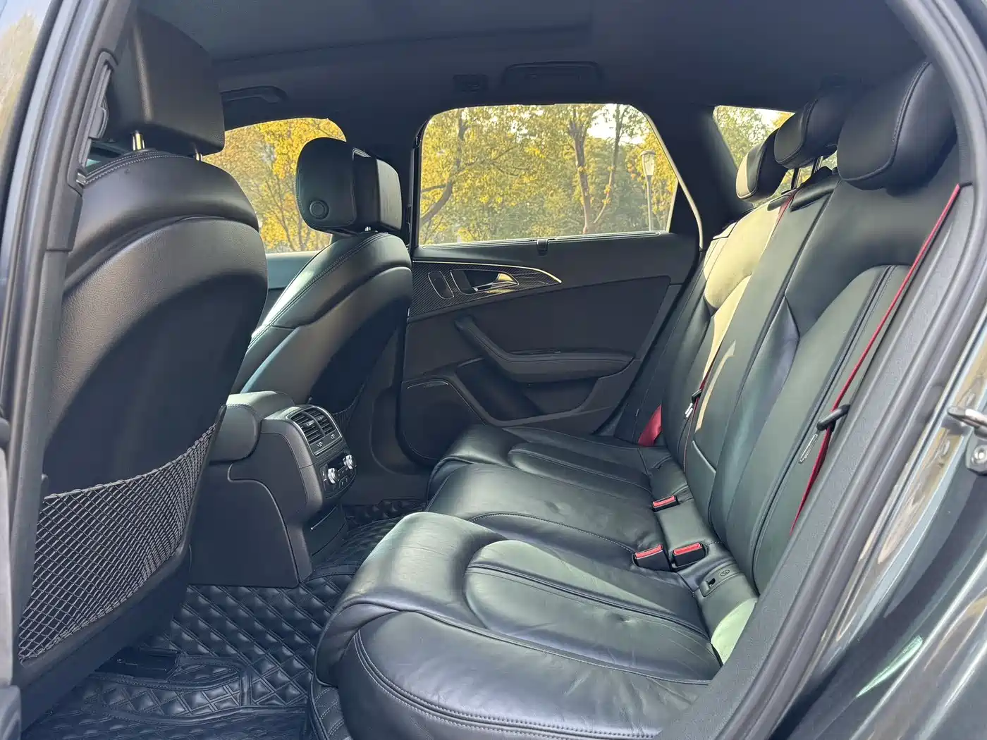 Audi RS 6 2016 RS 6 4.0T Avant фото 7