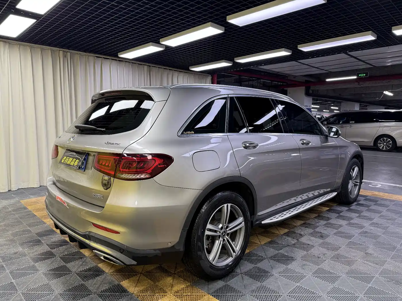 Mercedes-Benz GLC 2020 GLC 260 L 4MATIC Luxury фото 4