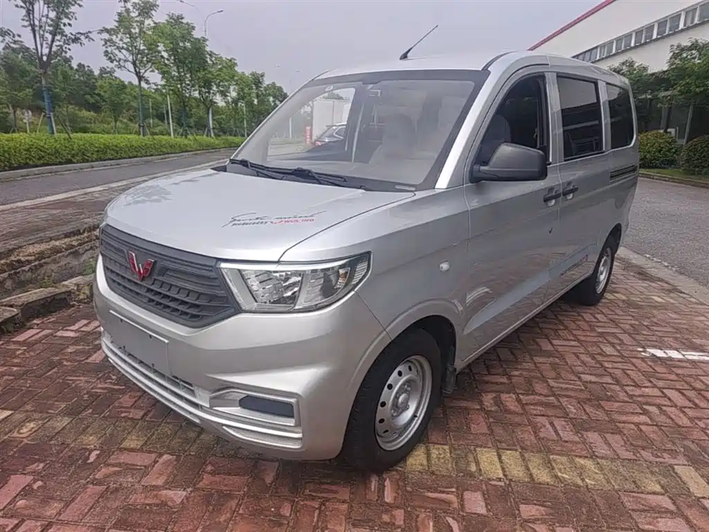 Wuling Motors Wuling Hongguang V 2021 1.5L Vigor Edition LAR