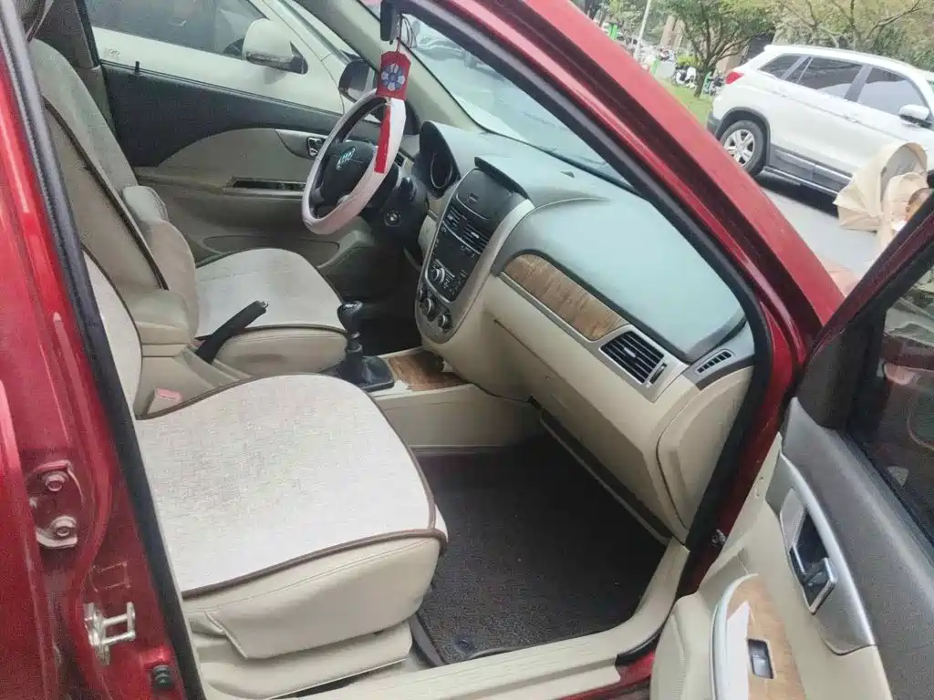 Фото 13 - Buick Excelle