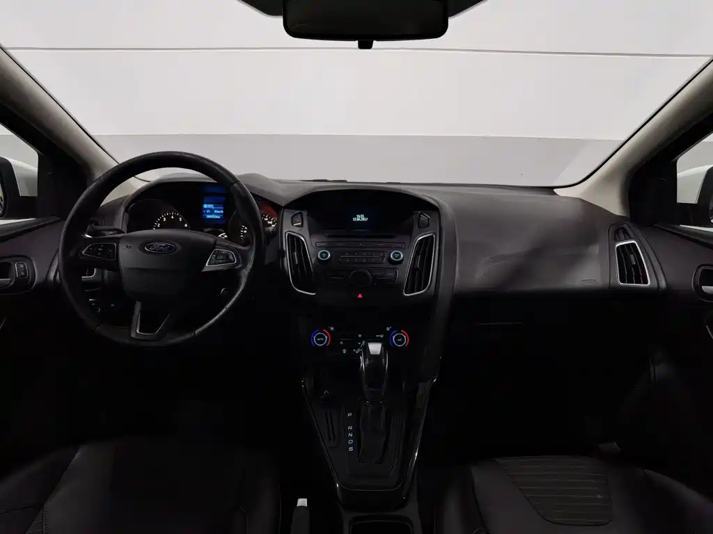 Фото 5 - Ford Focus